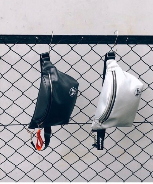 Disney（ディズニー）の「Disney（ディズニー）ヒップバッグ（ボディバッグ/ウエストポーチ・レディース・ブラック/シルバー/ホワイト・FREE）」の22枚目の写真