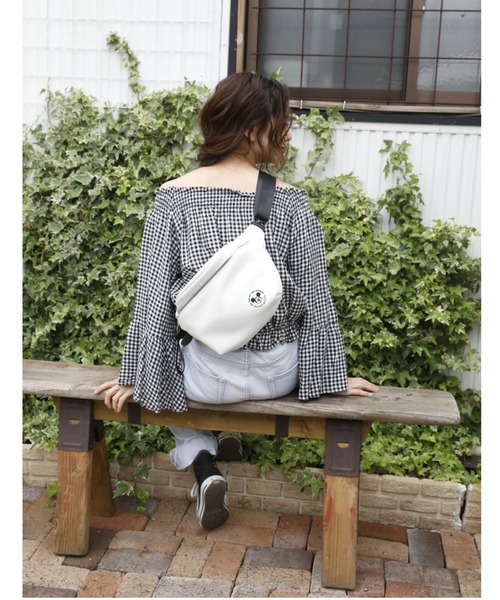 Disney（ディズニー）の「Disney（ディズニー）ヒップバッグ（ボディバッグ/ウエストポーチ・レディース・ブラック/シルバー/ホワイト・FREE）」の20枚目の写真