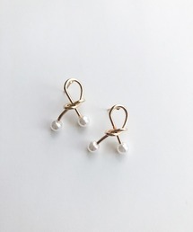 パールモチーフピアス