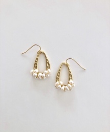 パールモチーフピアス
