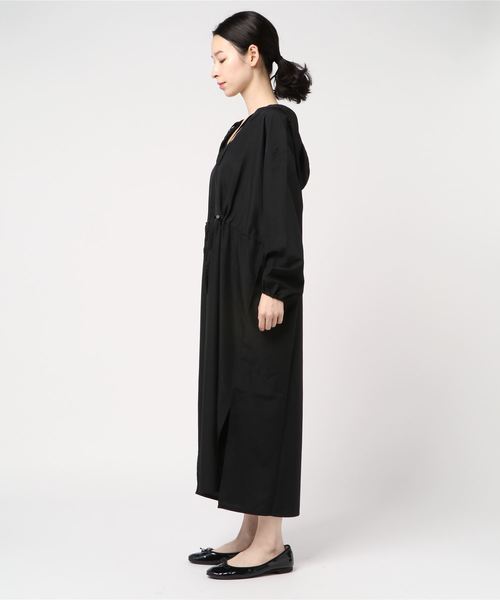 STYLEBLOCK（スタイルブロック）の「ソフトブロードサイドスリットドロストフードパーカーマキシワンピース（ワンピース・レディース・キャメル/ホワイト/ブラック・M）」の5枚目の写真