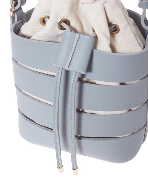 fifth（フィフス）の「巾着付きバケツバッグ（ショルダーバッグ・レディース・ホワイト/ベージュ/ブルー・FREE）」の5枚目の写真