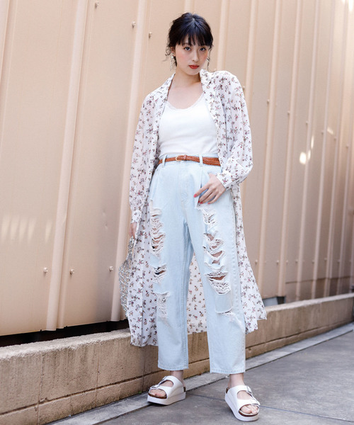 WEGO(ウィゴー)の「WEGO/ダメージタックデニムマムパンツ(デニムパンツ・レディース・インディゴブルー/ライトインディゴブルー/ブルー系その他/ブルー系その他2・SMALL/MEDIUM/LARGE)」の17枚目の写真