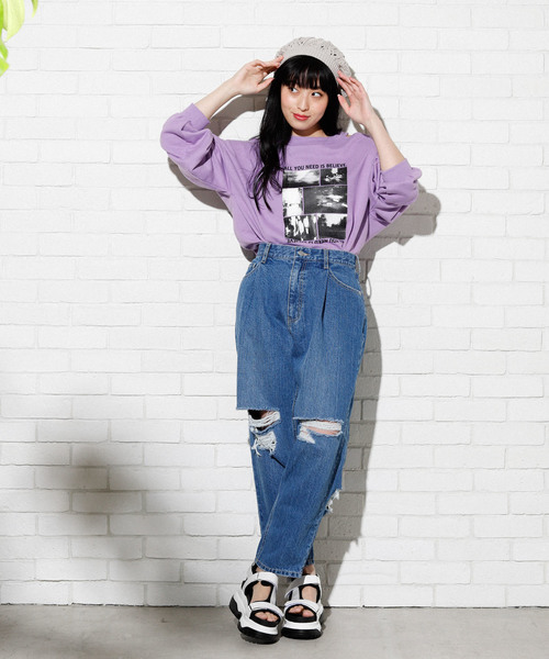 WEGO(ウィゴー)の「WEGO/ダメージタックデニムマムパンツ(デニムパンツ・レディース・インディゴブルー/ライトインディゴブルー/ブルー系その他/ブルー系その他2・SMALL/MEDIUM/LARGE)」の10枚目の写真