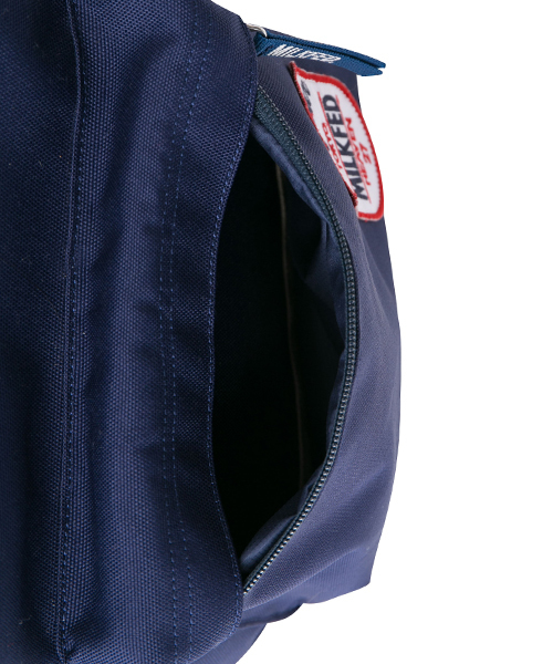 MILKFED.(ミルクフェド)の「BACK PACK "BONJOUR" (バックパック/リュック/無地)(バックパック/リュック・レディース・ブラック/ネイビー/ピンク・ONESIZE)」の11枚目の写真
