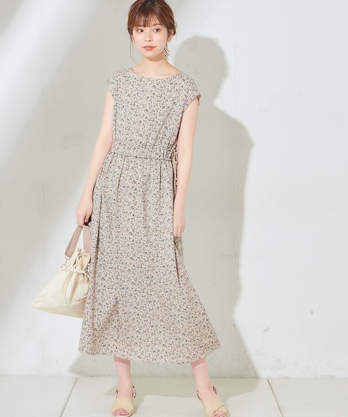 natural couture(ナチュラルクチュール)の「Wドロストリボンギャザーワンピース(ワンピース・レディース・ブラック/ベージュ/オレンジ/グリーン/ブラック系その他/ベージュ系その他・FREE)」の4枚目の写真