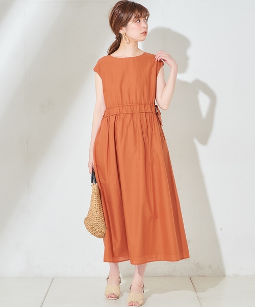 natural couture(ナチュラルクチュール)の「Wドロストリボンギャザーワンピース(ワンピース・レディース・ブラック/ベージュ/オレンジ/グリーン/ブラック系その他/ベージュ系その他・FREE)」の14枚目の写真