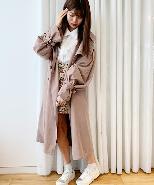 apres jour(アプレジュール)の「キャンディースリーブゆるトレンチ【ZOZOTOWN限定アイテム】19AW★(トレンチコート・レディース・スモークピンク/ライトベージュ/モカ・フリー)」の22枚目の写真