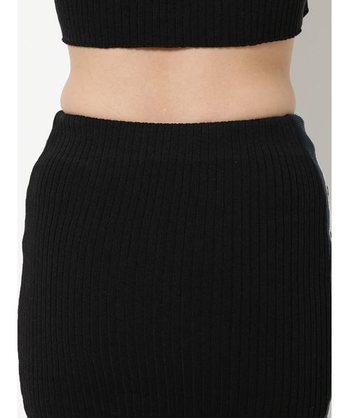 最終値下げ！ 人気のジェイダタイトスカート！ GYDA（ジェイダ）の「フェイクレザータイトロングSK（スカート