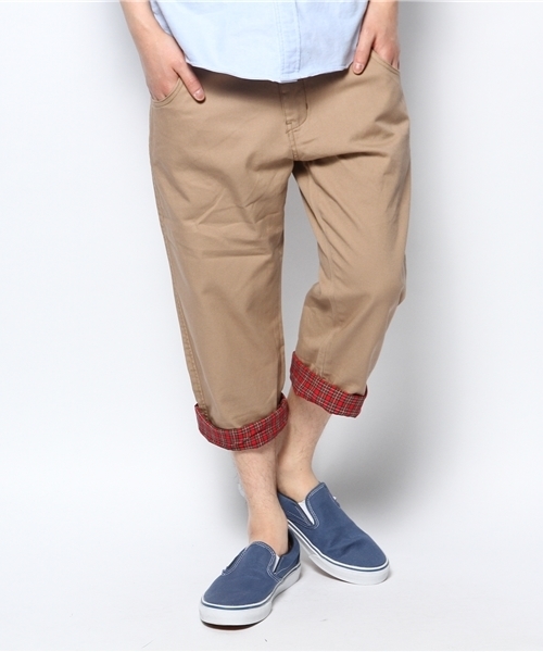 WEGO（ウィゴー）の「WEGO/裾裏チェックチノクロップドパンツ（チノパンツ・メンズ・ベージュ/カーキ・MEDIUM/LARGE/X-LARGE/SMALL）」の2枚目の写真