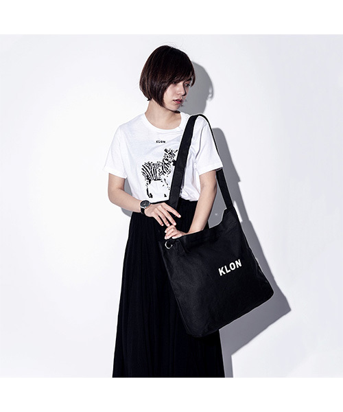 KLON（クローン）の「KLON CANVAS SHOULDER BLACK（ショルダーバッグ・レディース・ブラック・ONE SIZE）」の7枚目の写真