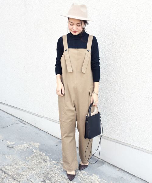 SHIPS（シップス）の「サイドポケットサロペット◇（サロペット/オーバーオール・レディース・ブラック/カーキ/ナチュラル・ONE SIZE）」の9枚目の写真