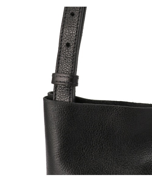 IL BISONTE（イルビゾンテ）の「IL BISONTE / ショルダーバッグ（ショルダーバッグ・レディース・ブラック/ダークブラウン/グレー/レッド/グリーン/ライトブラウン/ナチュラル/レンガ・FREE）」の15枚目の写真