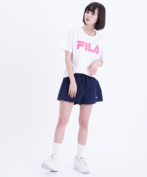 FILA(フィラ)の「【FILA/フィラ】蛍光 ロゴプリント 半袖Tシャツ(Tシャツ/カットソー・レディース・ブラック/ホワイト×ピンク/ホワイト系その他2/ブルー系その他4・M/L)」の7枚目の写真
