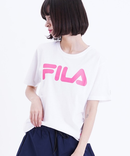 FILA(フィラ)の「【FILA/フィラ】蛍光 ロゴプリント 半袖Tシャツ(Tシャツ/カットソー・レディース・ブラック/ホワイト×ピンク/ホワイト系その他2/ブルー系その他4・M/L)」の9枚目の写真