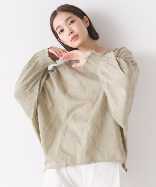 OMNES（オムネス）の「リーフ刺繍ドルマンプルオーバー（Tシャツ/カットソー・レディース・チャコールグレー/ベージュ/アイボリー・FREE）」の11枚目の写真