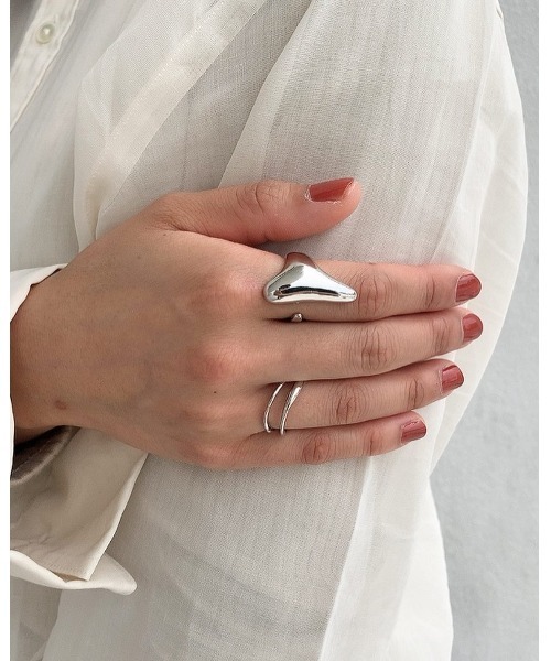 mou(モウ)の「ダブルラインシンプルリング(リング・レディース・シルバー/ゴールド・FREE)」の5枚目の写真
