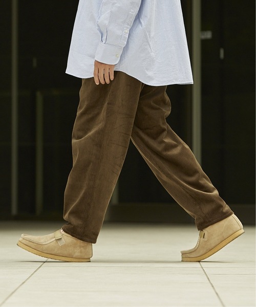 JOURNAL STANDARD（ジャーナルスタンダード）の「バルーン 太畝コーデュロイ パンツ（その他パンツ・メンズ・ブラック/パープル/ブラウン/オフホワイト/イエロー/ブルー・SMALL/MEDIUM/LARGE/X-LARGE）」の4枚目の写真