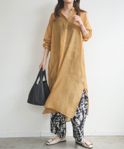 Futier land（フューティアランド）の「シアーBIGロングシャツワンピース（シャツワンピース・レディース・ライトグレー/ベージュ/パープル/グレー/イエロー/アイボリー/ブラウン/レッド/ライトイエロー/ネイビー・FREE）」の12枚目の写真