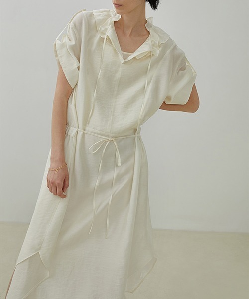 UNSPOKEN(アンスポクン)の「【UNSPOKEN】Waist ribbon dress UX20L632chw(ワンピース・レディース・アイボリー・M/S)」の4枚目の写真