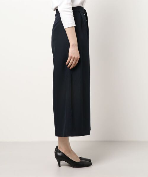 Te chichi(テチチ)の「麻調タックガウチョパンツ(その他パンツ・レディース・ベージュ/オフホワイト/ネイビー・MEDIUM/SMALL)」の5枚目の写真