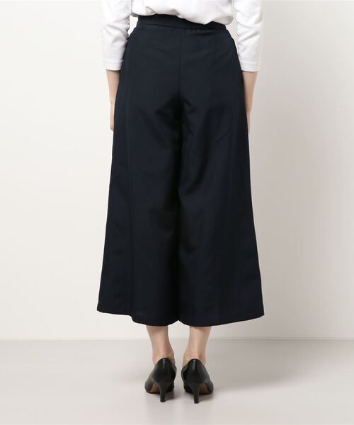 Te chichi(テチチ)の「麻調タックガウチョパンツ(その他パンツ・レディース・ベージュ/オフホワイト/ネイビー・MEDIUM/SMALL)」の4枚目の写真