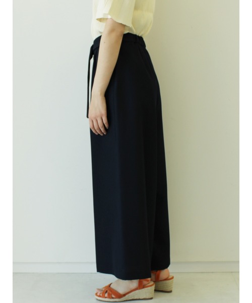 Te chichi(テチチ)の「麻調タックガウチョパンツ(その他パンツ・レディース・ベージュ/オフホワイト/ネイビー・MEDIUM/SMALL)」の21枚目の写真