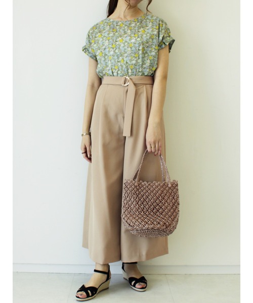 Te chichi(テチチ)の「麻調タックガウチョパンツ(その他パンツ・レディース・ベージュ/オフホワイト/ネイビー・MEDIUM/SMALL)」の7枚目の写真