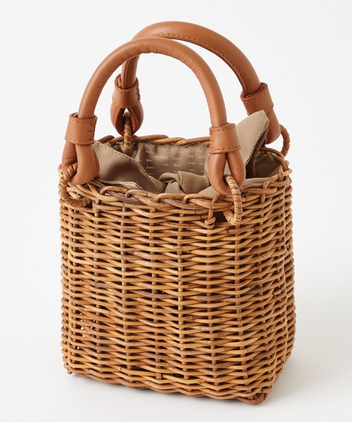 ふりふ（フリフ）の「アラログレザーハンドルスクエアトート（トートバッグ・レディース・ブラック/ベージュ・FREE）」の3枚目の写真