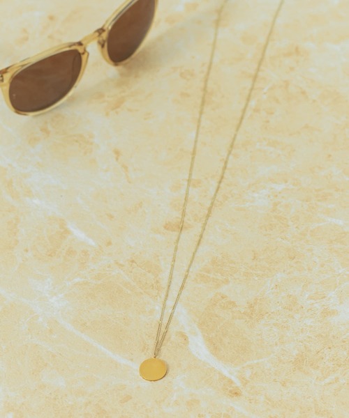 URBAN RESEARCH ROSSO（アーバンリサーチロッソ）の「Favorible　coin long necklace（ネックレス・レディース・シルバー/ゴールド・70）」の2枚目の写真