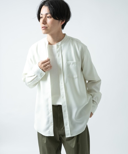 ITEMS URBANRESEARCH(アイテムズ アーバンリサーチ)の「エステルバンドカラーシャツ(シャツ/ブラウス・メンズ・ブラック/ピンク/オフホワイト/グレー・LARGE/MEDIUM)」の2枚目の写真