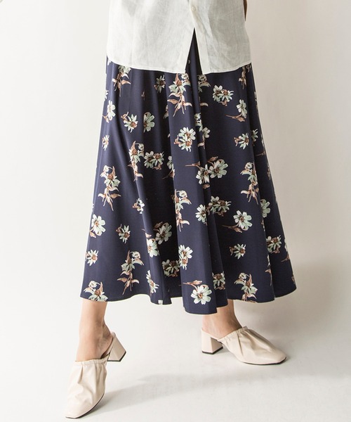 MILLION CARATS（ミリオンカラッツ）の「【STYLE4】フラワーフレアスカート（スカート・レディース・オフホワイト/ネイビー・FREE）」の14枚目の写真