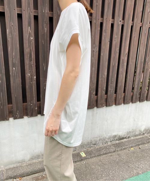 AZUL ENCANTO(アズールエンカント)の「コクーントップス(Tシャツ/カットソー・レディース・ダークブラウン/オフホワイト/スモークピンク/ライトベージュ・FREE)」の9枚目の写真