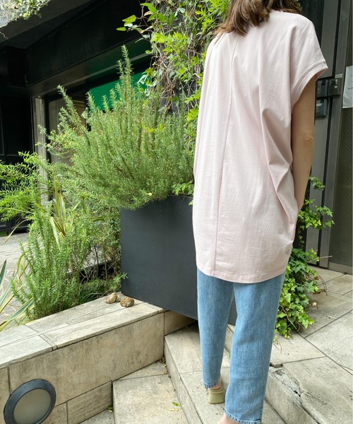 AZUL ENCANTO(アズールエンカント)の「コクーントップス(Tシャツ/カットソー・レディース・ダークブラウン/オフホワイト/スモークピンク/ライトベージュ・FREE)」の12枚目の写真