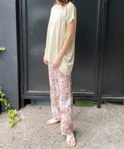 AZUL ENCANTO(アズールエンカント)の「コクーントップス(Tシャツ/カットソー・レディース・ダークブラウン/オフホワイト/スモークピンク/ライトベージュ・FREE)」の20枚目の写真