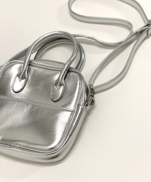 AS KNOW AS PINKY（アズノゥアズピンキー）の「スクエアショルダーバッグ（ショルダーバッグ・レディース・ベージュ/シルバー/モカ・FREE）」の4枚目の写真