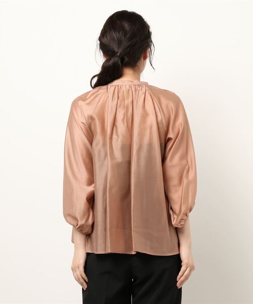 Q（キュー）の「エアシャインブラウス（シャツ/ブラウス・レディース・ライトグリーン/ピンクベージュ・MEDIUM）」の3枚目の写真