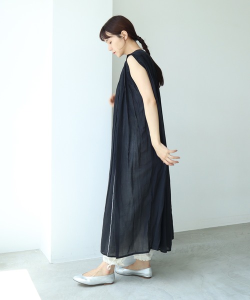 cardo fabrica（カルドファブリカ）の「._◇インドカディノースリーブワンピース（ワンピース・レディース・ブラック/キナリ・FREE）」の8枚目の写真