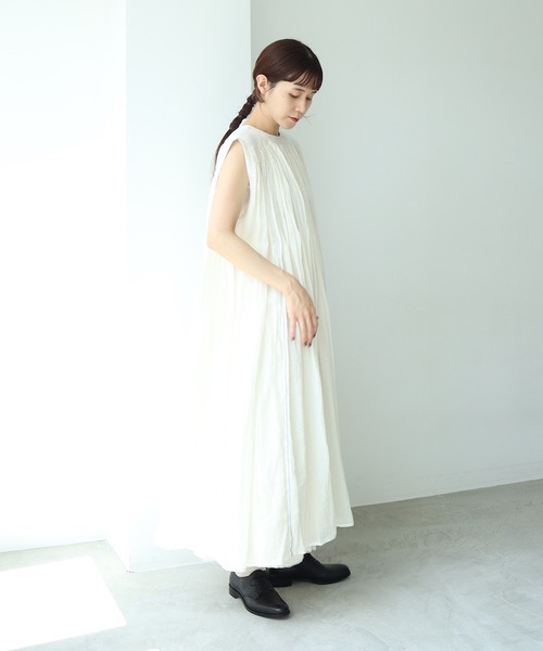 cardo fabrica（カルドファブリカ）の「._◇インドカディノースリーブワンピース（ワンピース・レディース・ブラック/キナリ・FREE）」の11枚目の写真