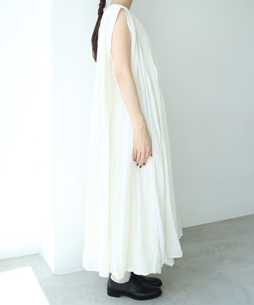 cardo fabrica（カルドファブリカ）の「._◇インドカディノースリーブワンピース（ワンピース・レディース・ブラック/キナリ・FREE）」の16枚目の写真