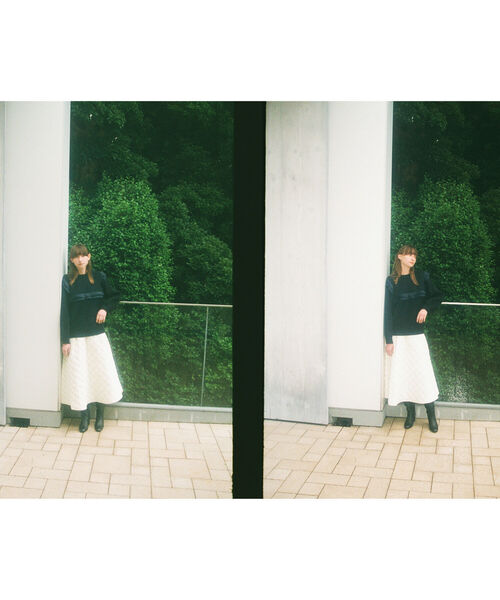 CAROLINA GLASER(カロリナ グレイサー)の「CAROLINA GLASER / 柄編ニット プリーツ プルオーバー(ニット/セーター・レディース・ネイビー/グレー・ONE SIZE)」の6枚目の写真