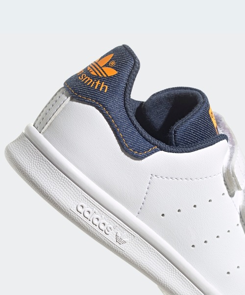 adidas（アディダス）の「スタンスミス [Stan Smith]  アディダスオリジナルス (キッズ／子供用)（スニーカー・キッズ・ホワイト×ネイビー・20.0cm/21.0cm/19.0cm/18.0cm/17.0cm）」の4枚目の写真