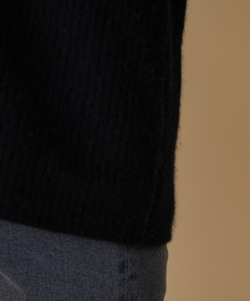 MADEMOISELLE ROPE'(マドモアゼル ロペ)の「FOX混パフスリーブニットカーディガン(カーディガン/ボレロ・レディース・ブラック/オフホワイト/ラベンダー/イエロー系その他・38)」の20枚目の写真