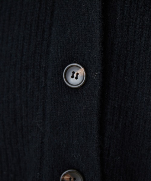 MADEMOISELLE ROPE'(マドモアゼル ロペ)の「FOX混パフスリーブニットカーディガン(カーディガン/ボレロ・レディース・ブラック/オフホワイト/ラベンダー/イエロー系その他・38)」の18枚目の写真