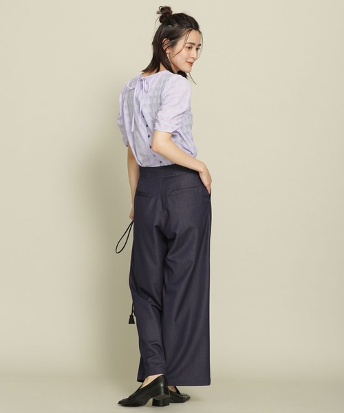 NANO universe(ナノユニバース)の「デニムライクハイウエストワイドパンツ(デニムパンツ・レディース・ネイビー/アイボリー・38/36)」の6枚目の写真