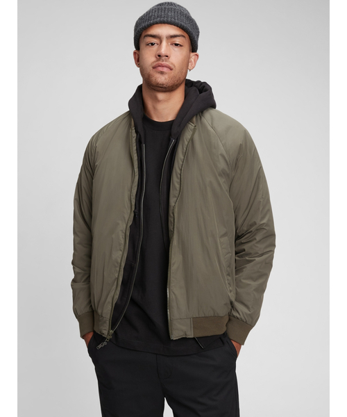 GAP（ギャップ）の「リサイクルナイロン100% ボンバージャケット（ブルゾン・メンズ・ブラック/ブラック系その他・S/M/L/XS/XL）」の18枚目の写真