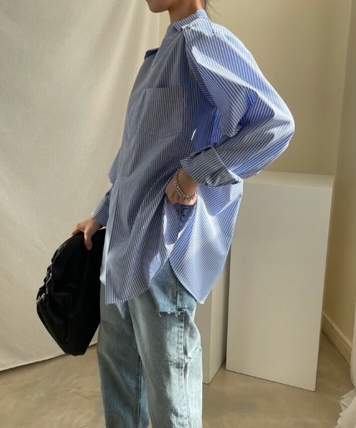 MANGROVE（マングローブ）の「ショルダーフラップストライプオーバーシャツ（シャツ/ブラウス・レディース・グレー/ブルー・FREE）」の12枚目の写真