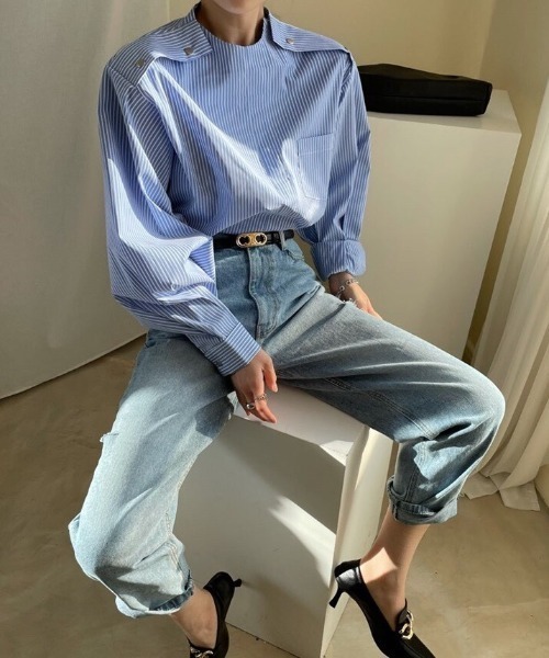 MANGROVE（マングローブ）の「ショルダーフラップストライプオーバーシャツ（シャツ/ブラウス・レディース・グレー/ブルー・FREE）」の4枚目の写真