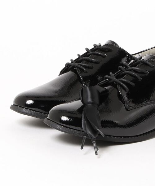 la farfa SHOES（ラ・ファーファ シューズ）の「la farfa ラファーファ レディース 2WAYリボン付きレースアップシューズ【幅広3E/大きいサイズ】90（その他シューズ・レディース・ブラック/ブラック系その他/ベージュ・L/LL/M/XL）」の4枚目の写真