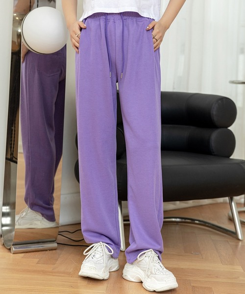 DAY CLOSET（デイ クローゼット）の「【大きいサイズ有/ドローコード裾調節可】シルエットアレンジスウェットジョガーパンツ レディース（スウェットパンツ・レディース・ホワイト/チャコールグレー/ブラック/ベージュ/グレー/グリーン/カーキブラウン/ブルー/パープル/オレンジ/ピンク・S/M/L/XL）」の9枚目の写真